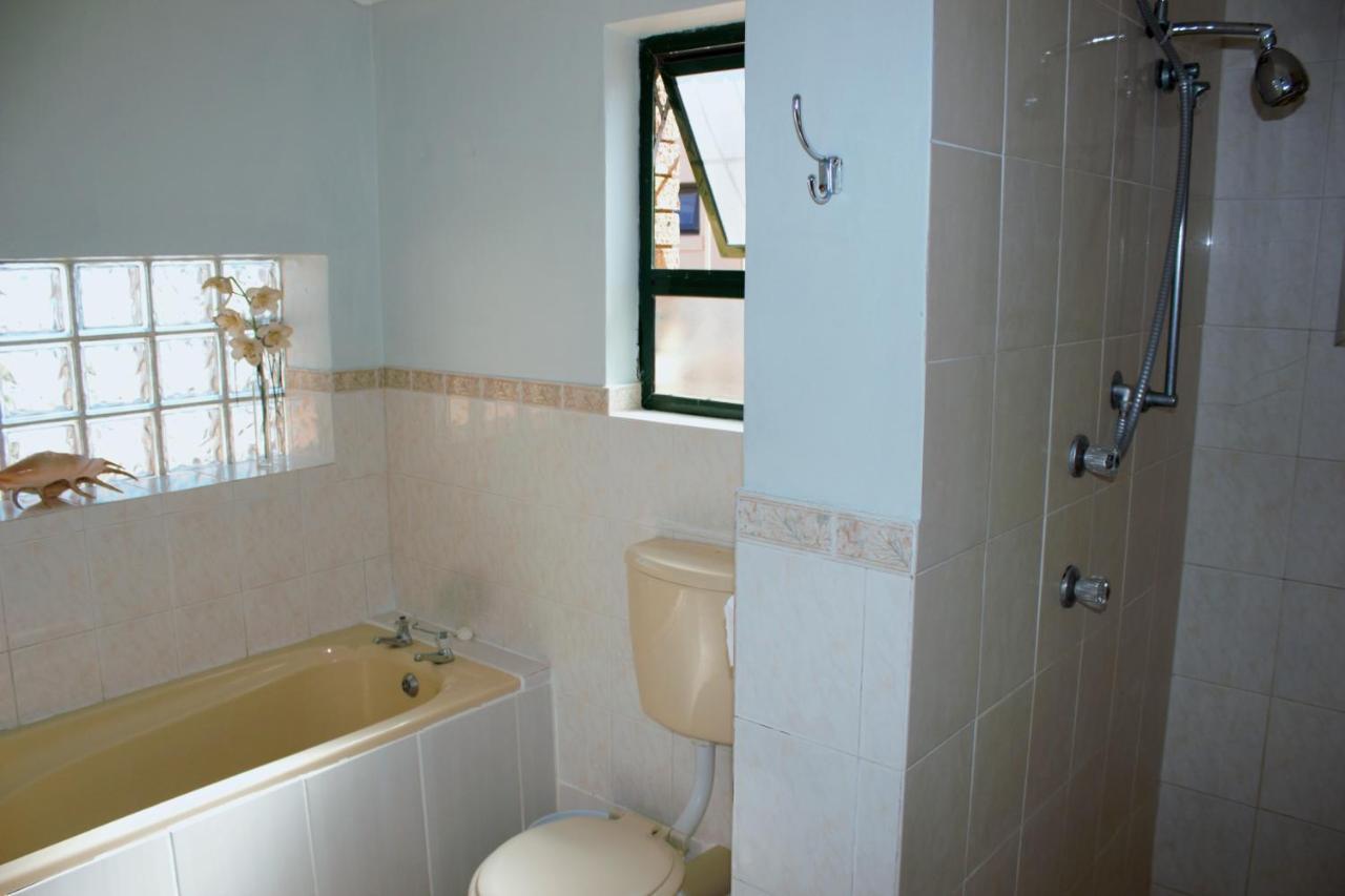 14 Penguin Place, Melkbosstrand