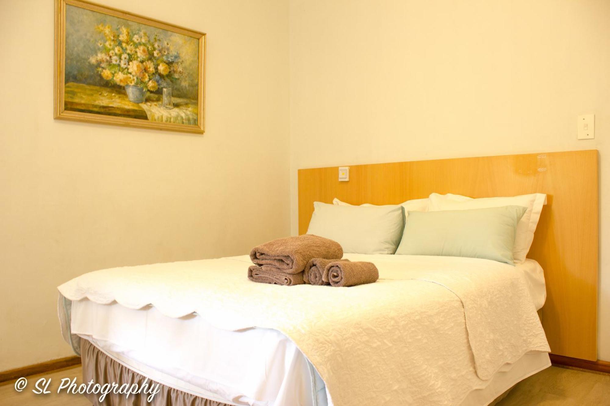 14 Penguin Place, Gasthof Melkbosstrand