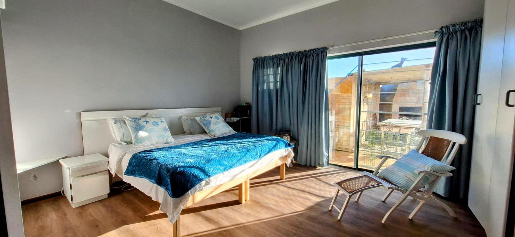 14 Penguin Place, Melkbosstrand