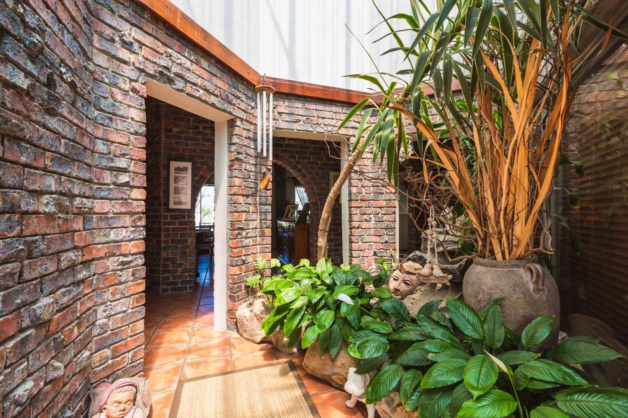 14 Penguin Place, * Melkbosstrand