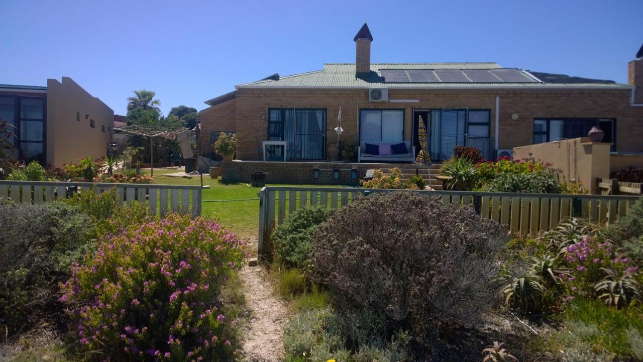 14 Penguin Place, * Melkbosstrand